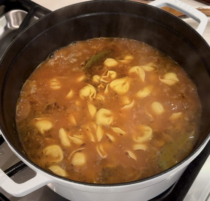 creamy tortellini tomato soup